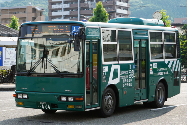 L200 464