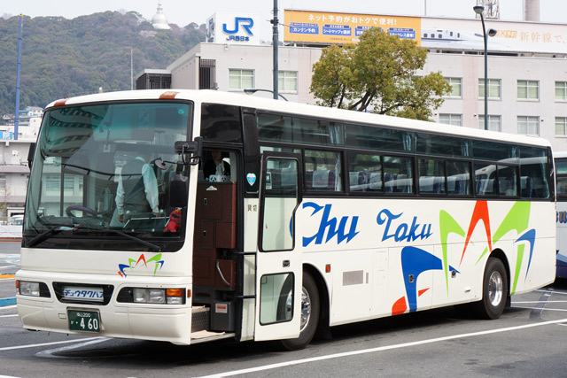 中国タクシーの貸切バス3