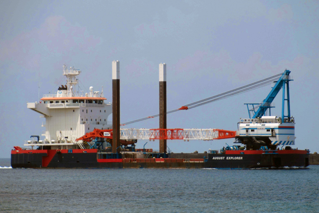 AUGUST EXPLORER�@�E���O