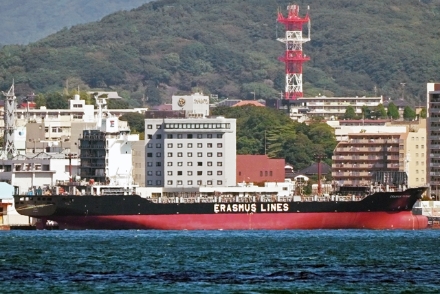 ERASMUS FUTURE 右舷