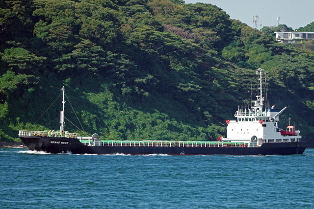 GRAND MUSE 左舷前